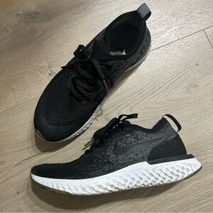 Nike Flyknit Epic Reacts